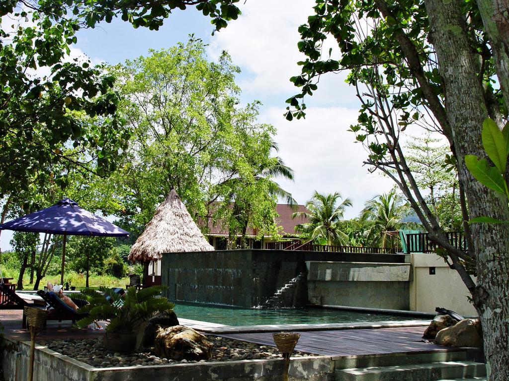 Nusantara Diving Centre Resort & Spa 美娜多 外观 照片
