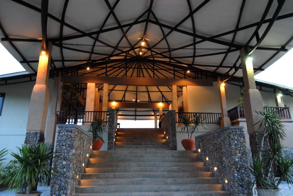 Nusantara Diving Centre Resort & Spa 美娜多 外观 照片