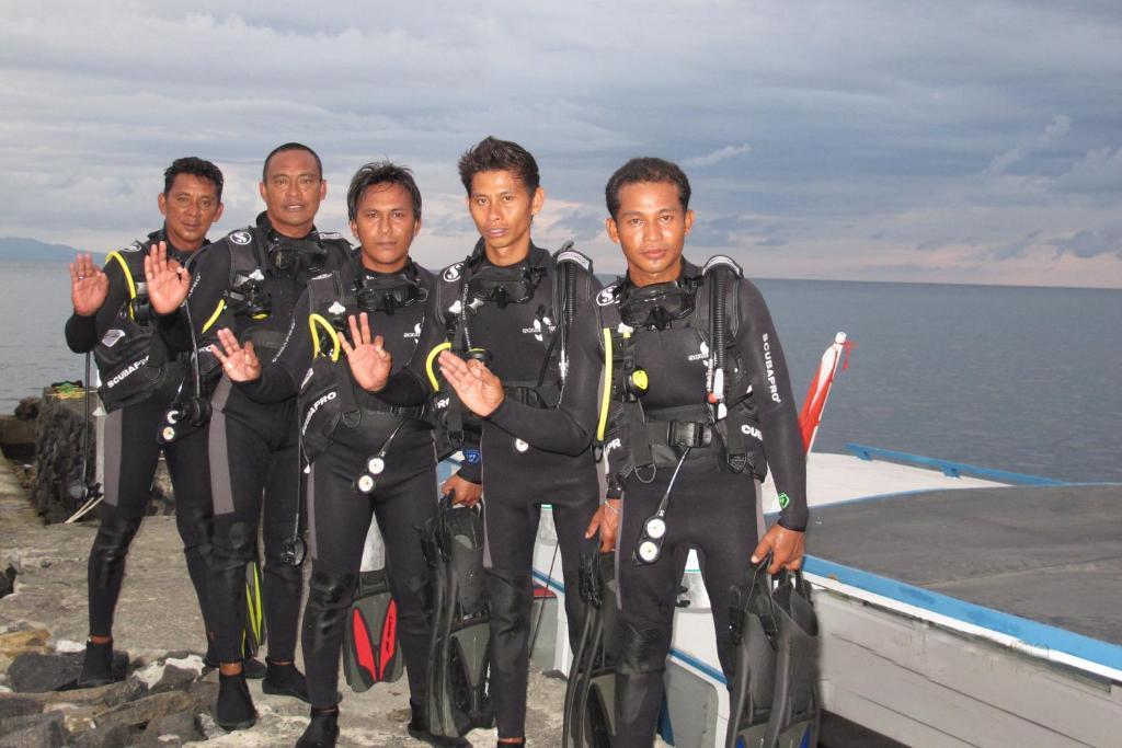 Nusantara Diving Centre Resort & Spa 美娜多 外观 照片