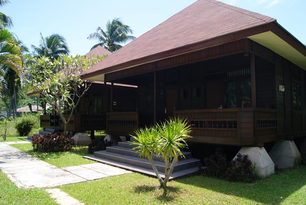 Nusantara Diving Centre Resort & Spa 美娜多 外观 照片